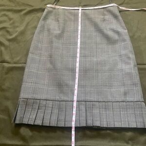 Classic Gray Plaid Women's Skirt look New perfec condition size M súper